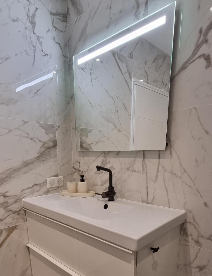 Charming Appartement In Vieux Nicea Zewnętrze zdjęcie